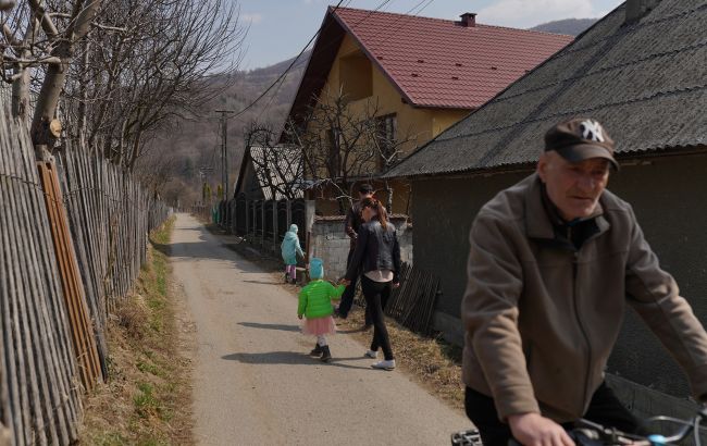 Фото: Українські біженці у Румунії (gettyimages.com)