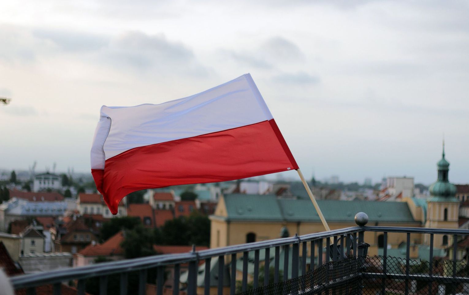 Все менше українців задоволені своєю роботою в Польщі (опитування)
