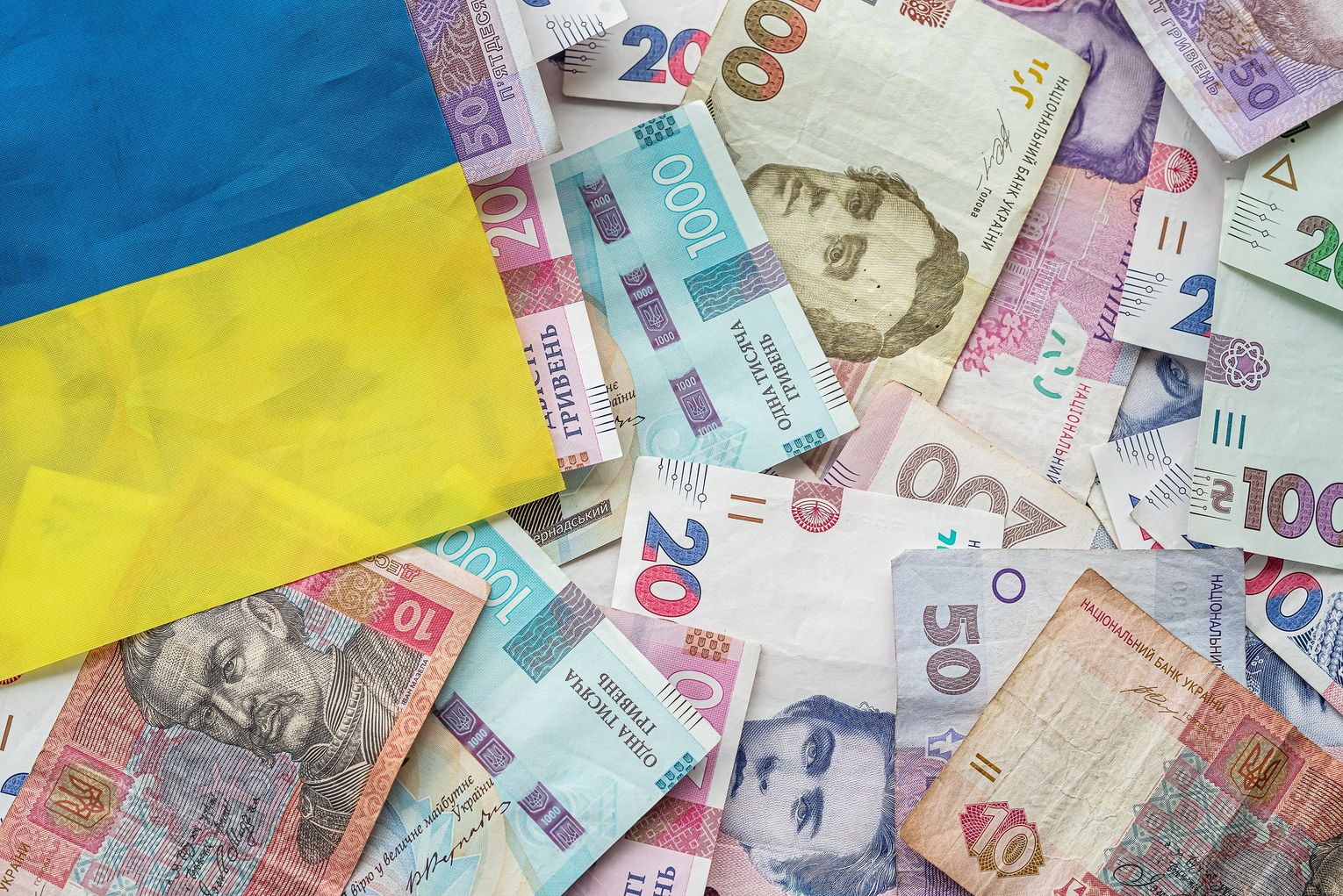 Бюджети міст: скільки доходів та видатків припадає на одного мешканця